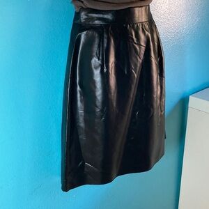 La RONDE Italian Made Black Vintage Mini Skirt EU 40 Fits US Size 0  24" Waist